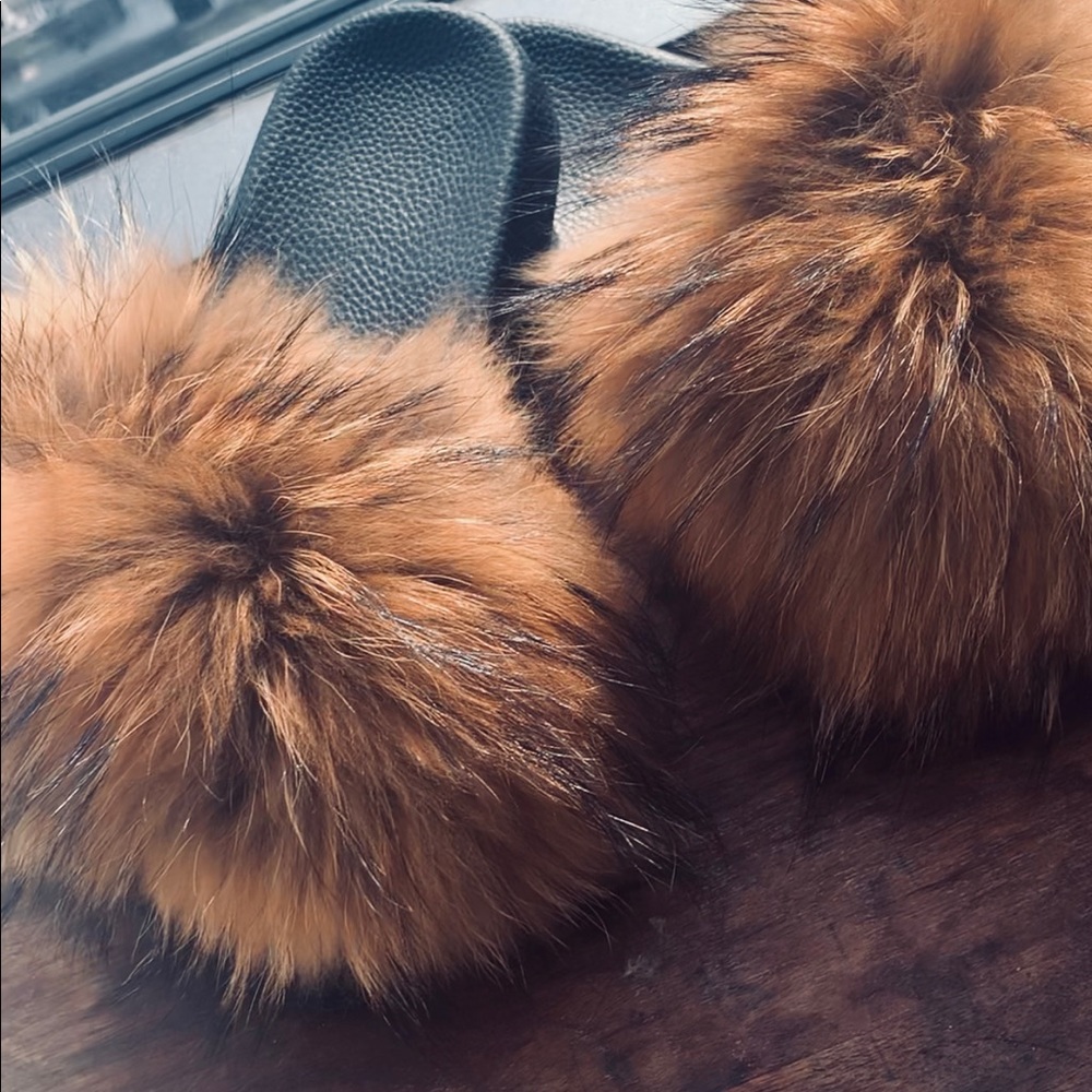 Natural Brown Raccoon Fur Slides